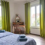 Friends And Familly Guest - Gare - Jardin - Combles Et Vous Apartment *