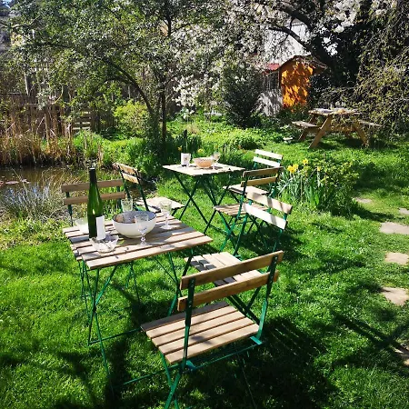 Friends And Familly Guest - Gare - Jardin - Combles Et Vous