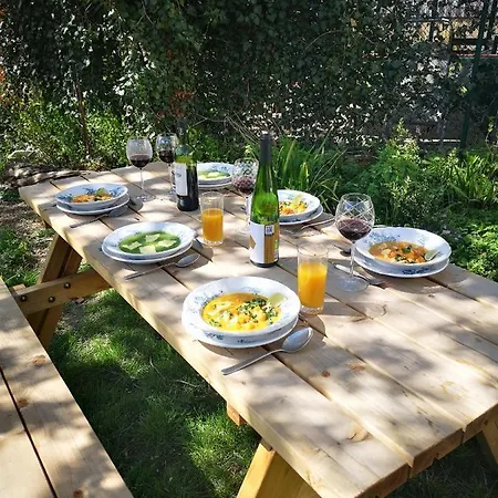Friends And Familly Guest - Gare - Jardin - Combles Et Vous