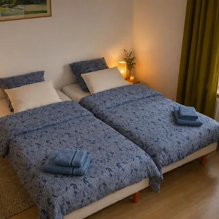 Grand Duplex Familial 113 M - Jardin - Gare - Jusqu'a 8 Pers *